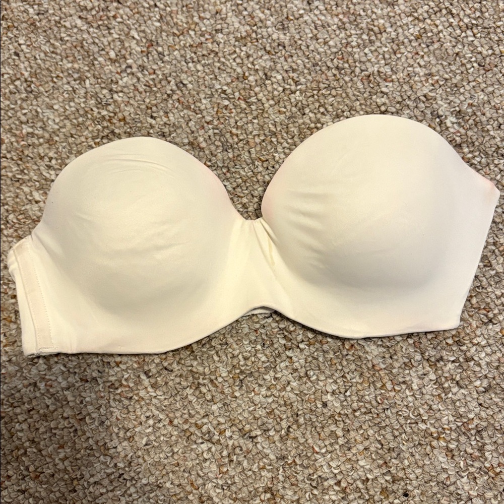 Ambrielle Strapless Bra 36 C with silicone lining